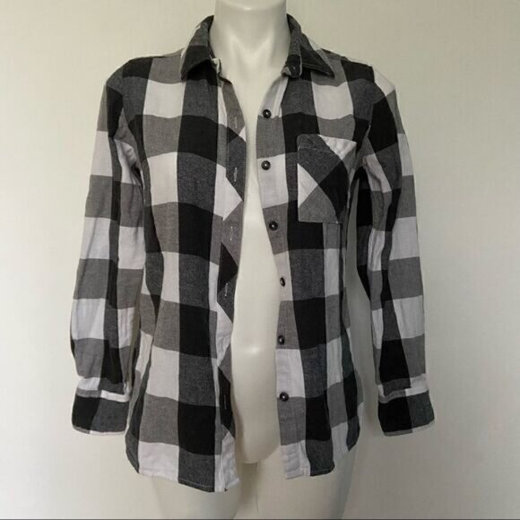 Woolrich Buffalo Check Plaid Button Down - Picture 6 of 10